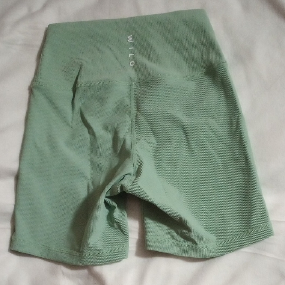 WILO Ribbed Shorts - Picture 2 of 5